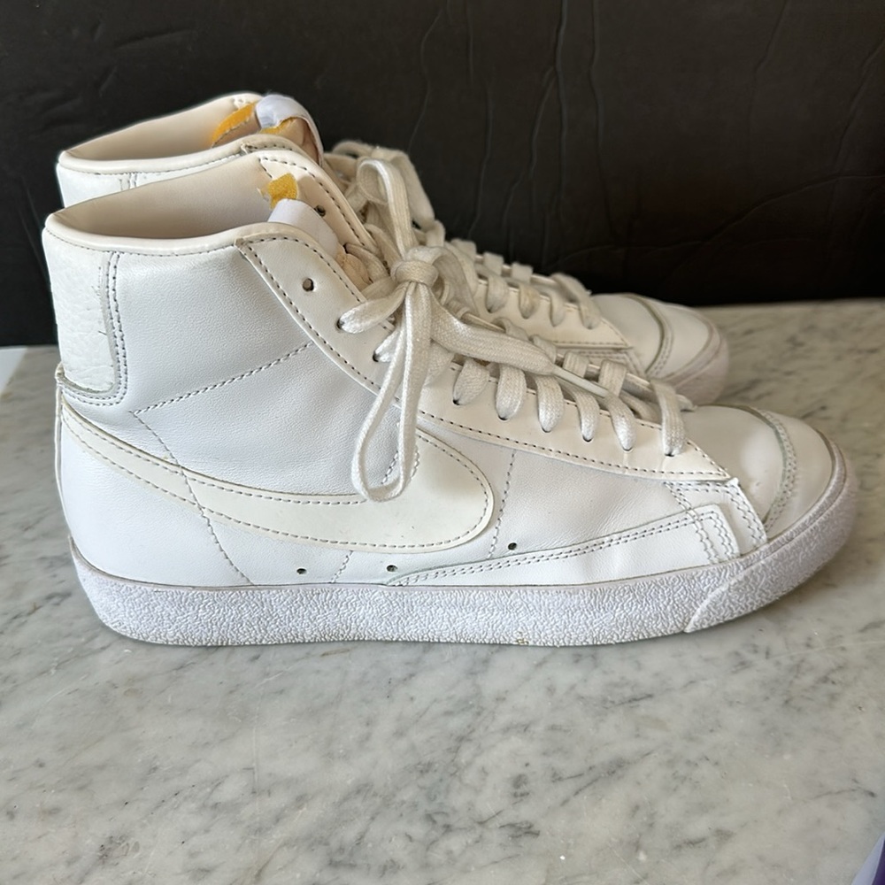Nike Blazer mid 77 white leather 39 euro US 8 women’s high top sneakers - Picture 7 of 11